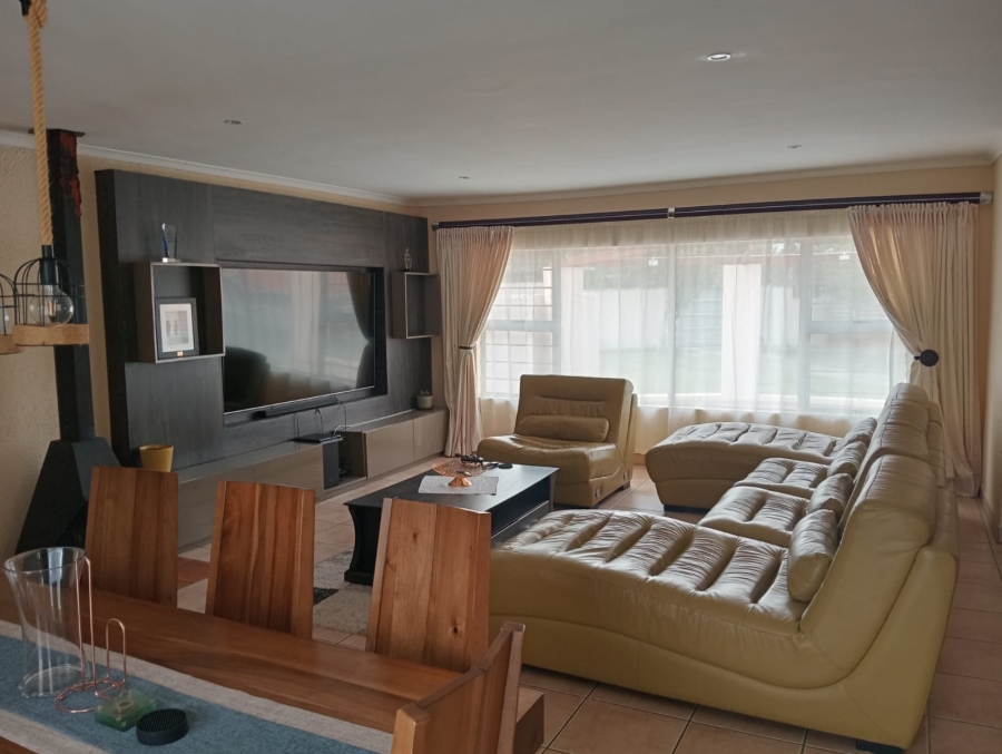 3 Bedroom Property for Sale in Beacon Bay North Eastern Cape